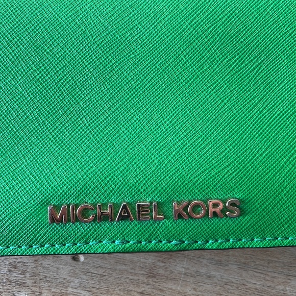 Large and small Michael lots wallets. - Picture 5 of 5